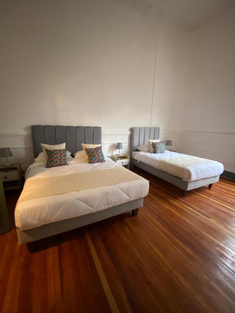 Casa Marina Huerfanos Hotel Santiago Buitenkant foto